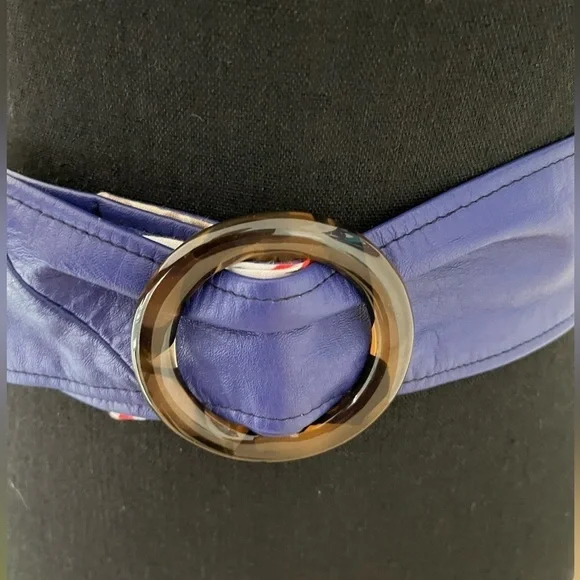 URBAN RENEWAL Faux Leather Purple Adjustable Belt Round Buckle Retro 80's Look - Picture 3 of 11